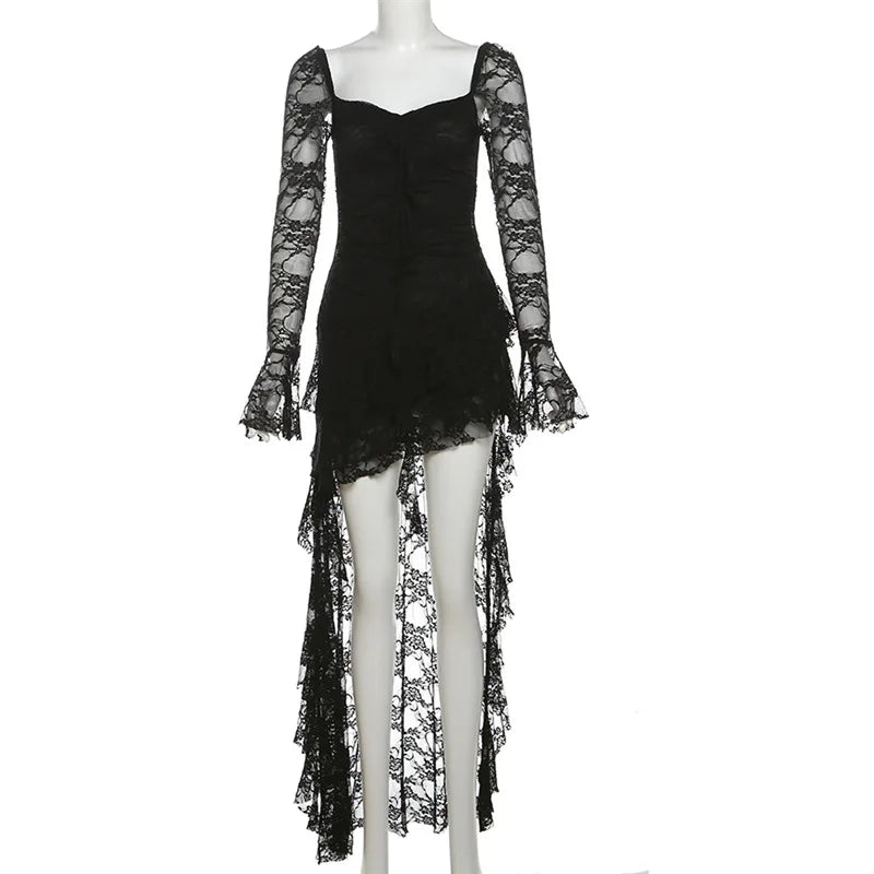 Vestido Gótico de Encaje Manga Campana