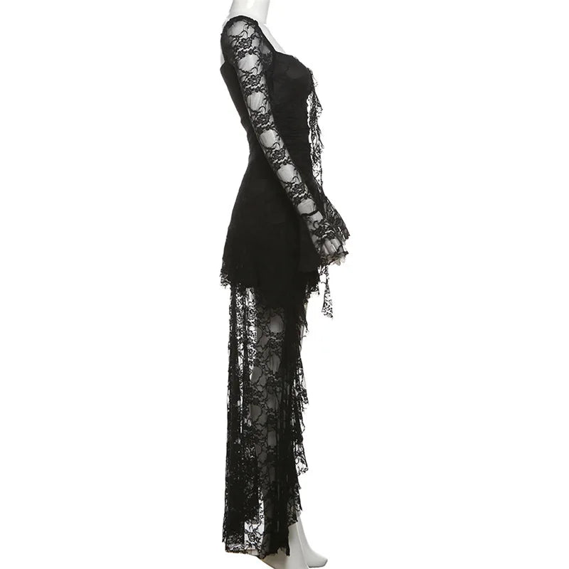 Vestido Gótico de Encaje Manga Campana